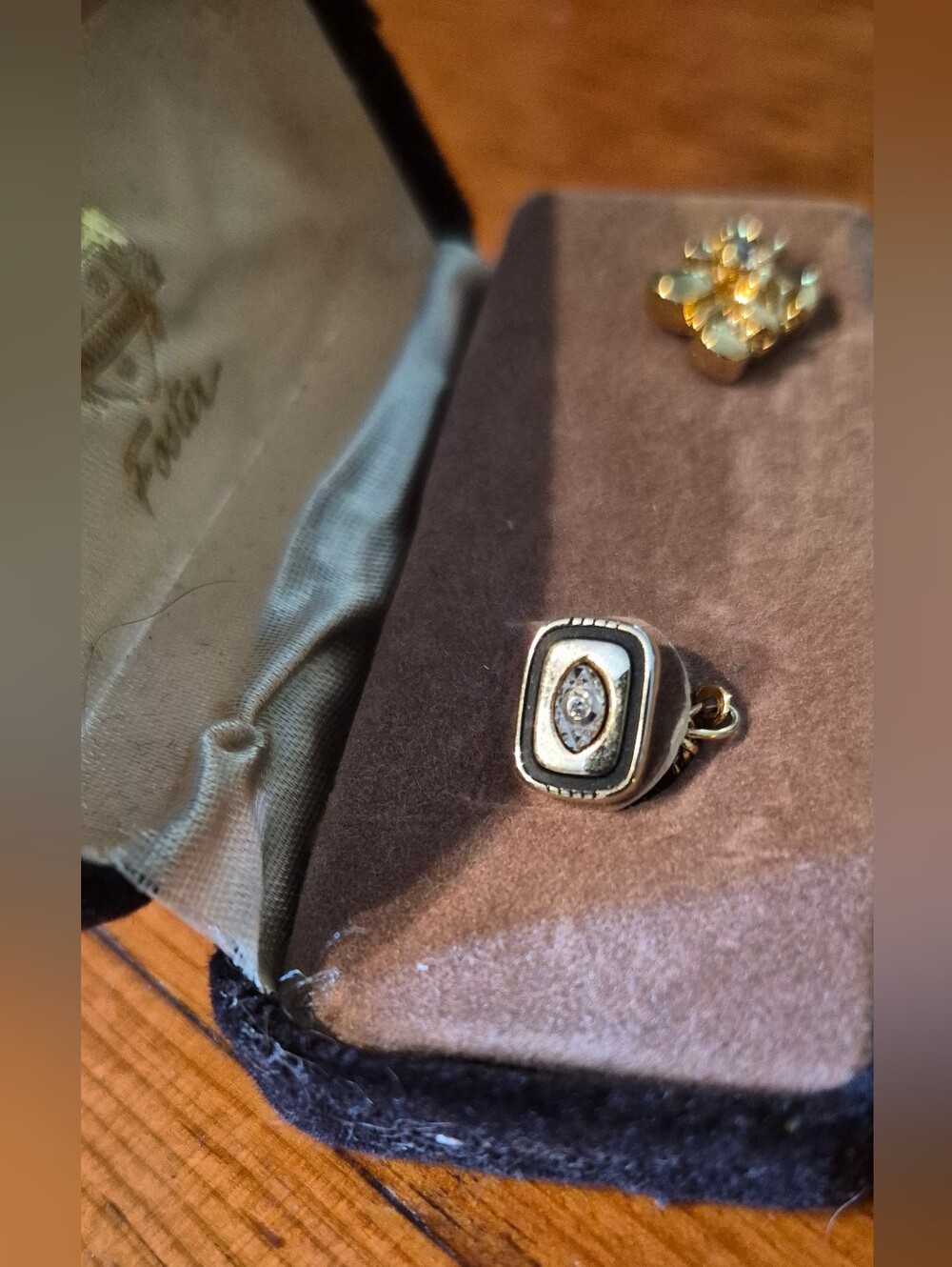 Oster Mens Cufflinks TIE TACKS With Small Stones